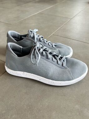 Flux Footwear Adapt Knit Trainer (original design) Like New Consition